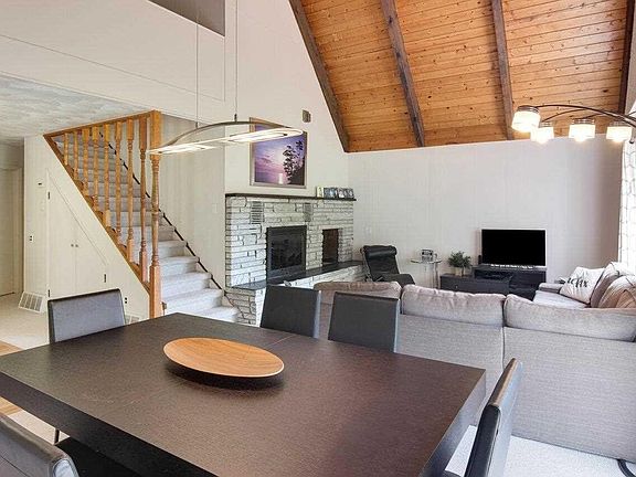 4th image of 11448 Orchard Dr