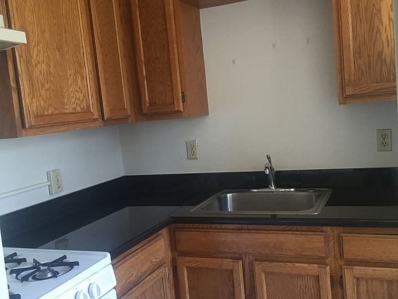 3rd image of 2218 Haste St #10767420