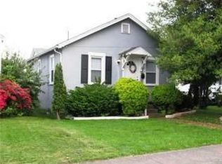 318 1/2 20th St, Dunbar, WV 25064