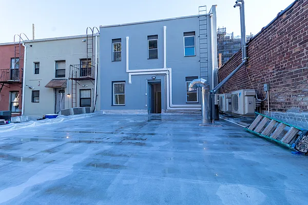 Rented by Highline Residential | media 2