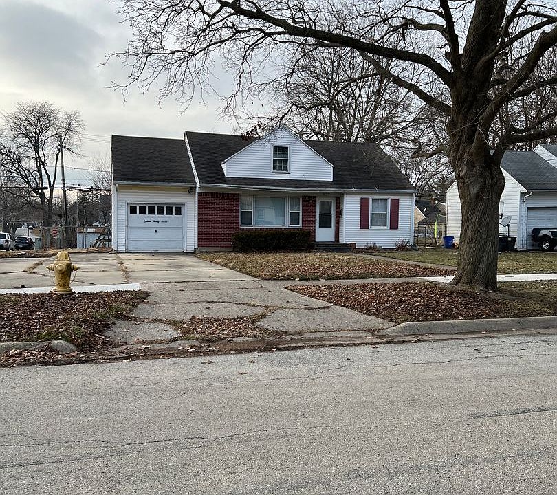 1st image of 1627 Macarthur Dr
