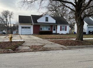 1627 Macarthur Dr, Rockford, IL 61108