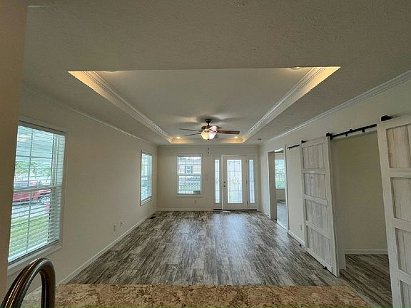 4th image of 22 Eland Dr #22