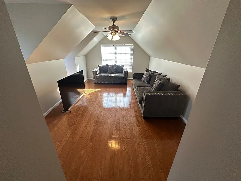 2402 Brookstone Pl — Photo 17