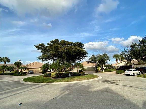 4th image of 13622 Lucera Ct