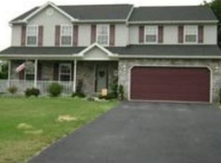 95 Cornerstone Dr, Blandon, PA 19510