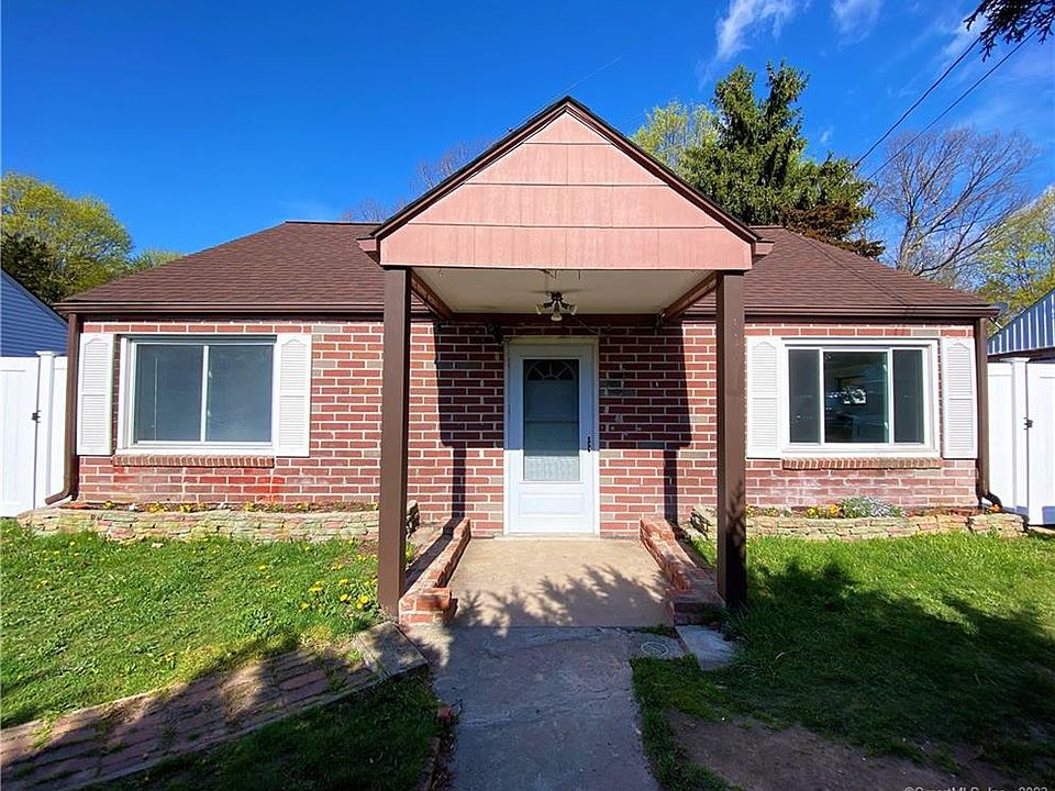 1st image of 30 Woodlawn Ave