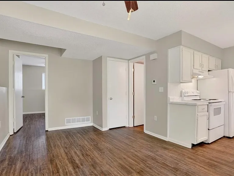 7804 N Oregon Ave — Photo 3