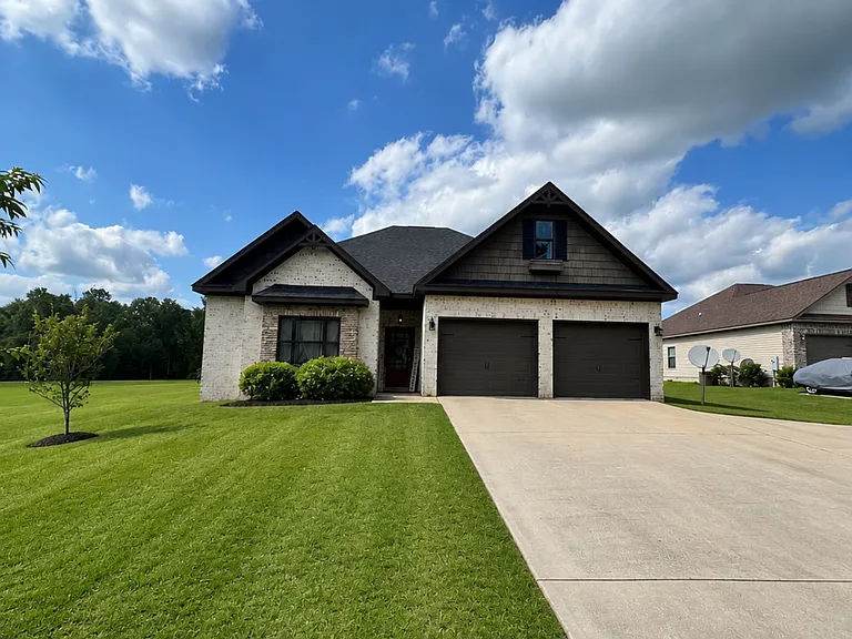 1380 Battles Rd — Photo 1