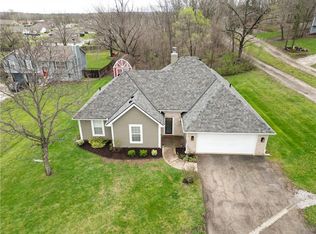 309 S Minter Rd, Grain Valley, MO 64029