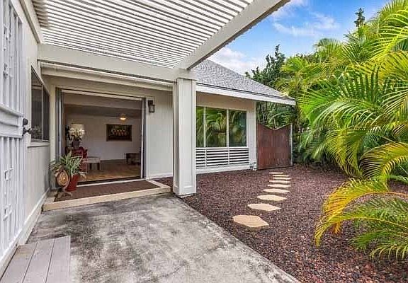 4th image of 77-6529 Princess Keelikolani Dr