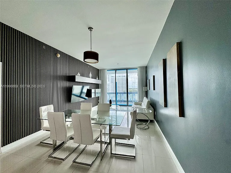 7928 East Dr #805 — Photo 2