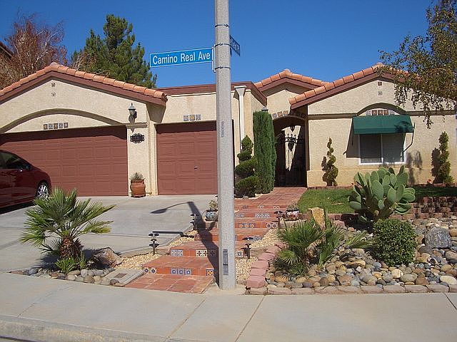 Saltillo tile steps to gate