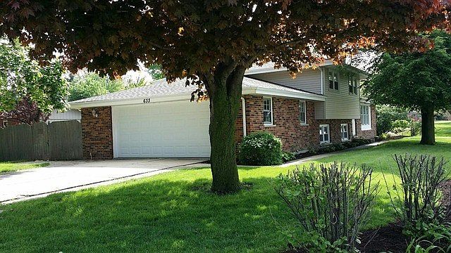 1st image of 633 Shorewood Dr
