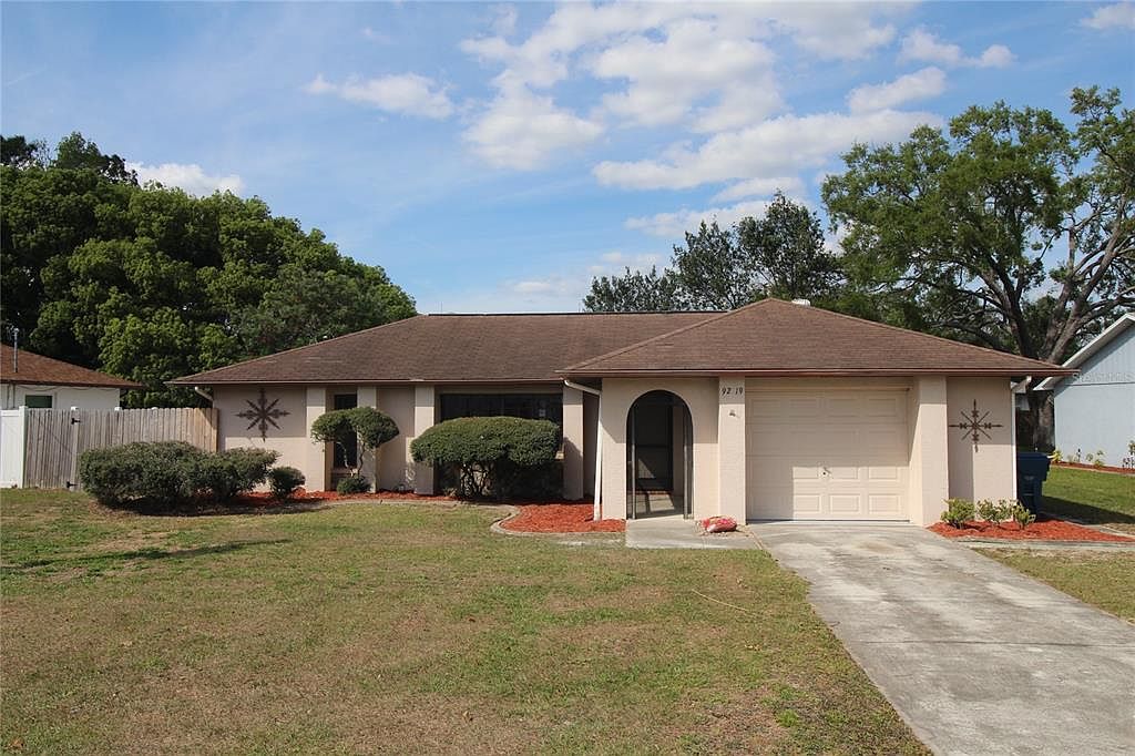 9219 Bladon St, Spring Hill, FL 34608 | Zillow