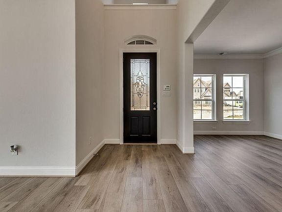 5th image of 1017 Lazy Brooke Dr
