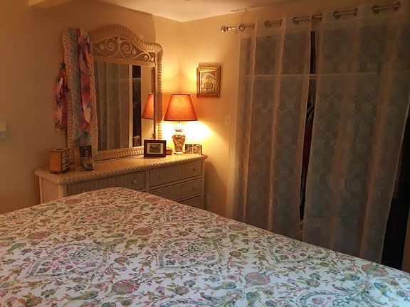 5th image of 2401 54th St S