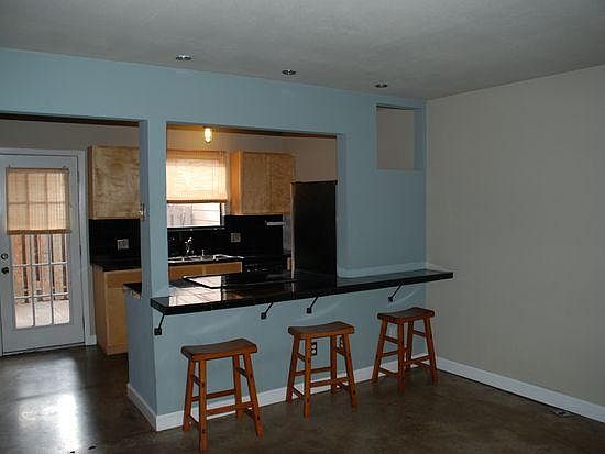 1st image of 840 Banister Ln
