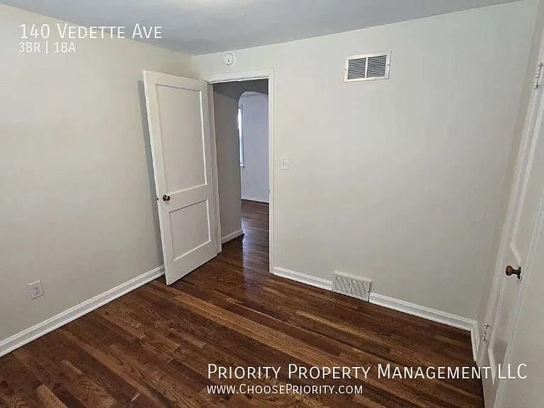 140 Vedette Ave — Photo 12