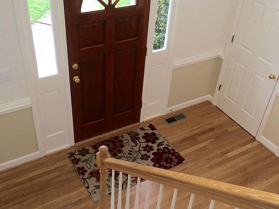 3rd image of 3845 Venice Dr