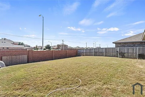 3041 Manu St — Photo 23