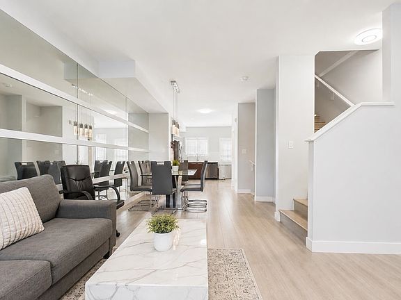 4th image of 5988 Lancing Rd #22