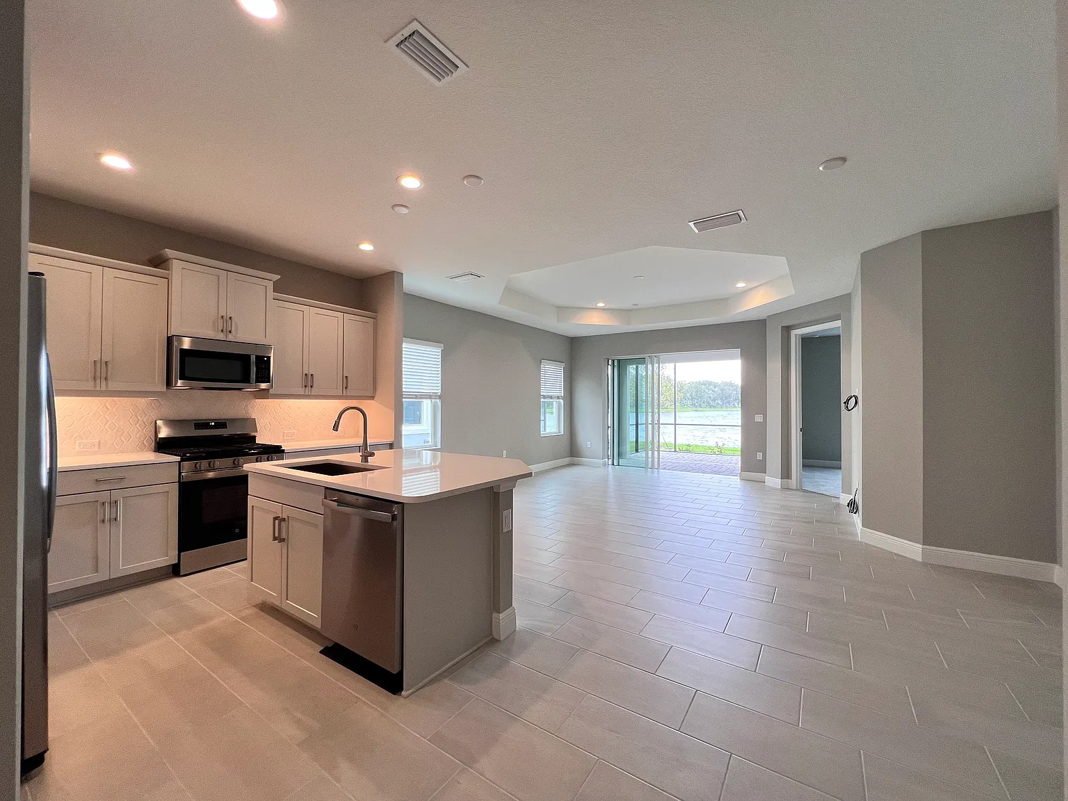 11734 Great Brook Ln — Photo 2