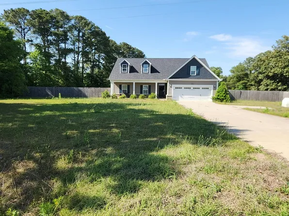 2935 County Line Rd, Fayetteville, NC 28306
