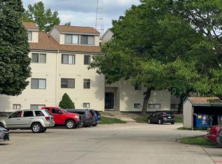 1905 Melrose Dr APT B, Champaign, IL 61820