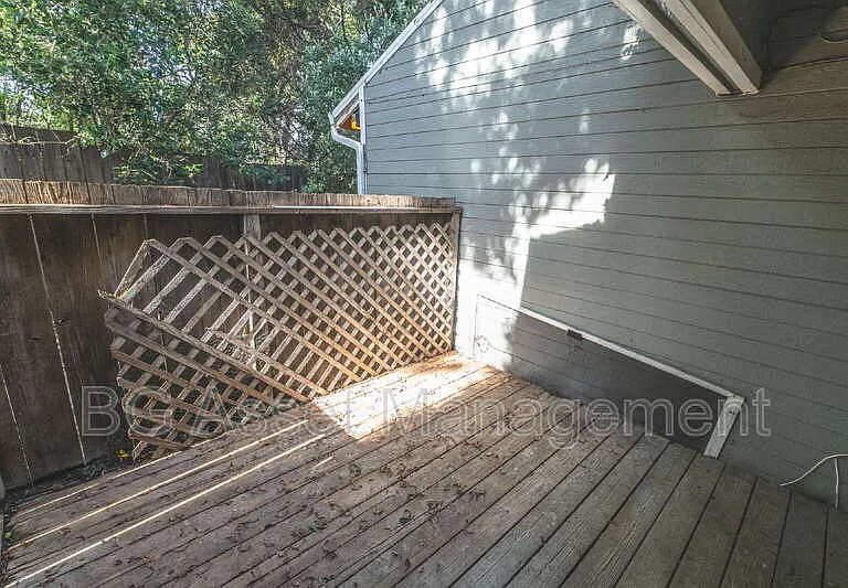 1233 S 56th St #3 — Photo 19