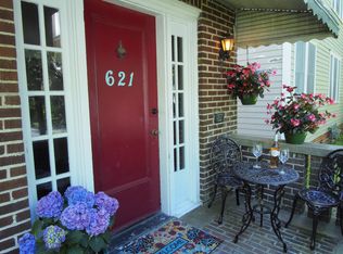 621 E 48th St #A, Savannah, GA 31405