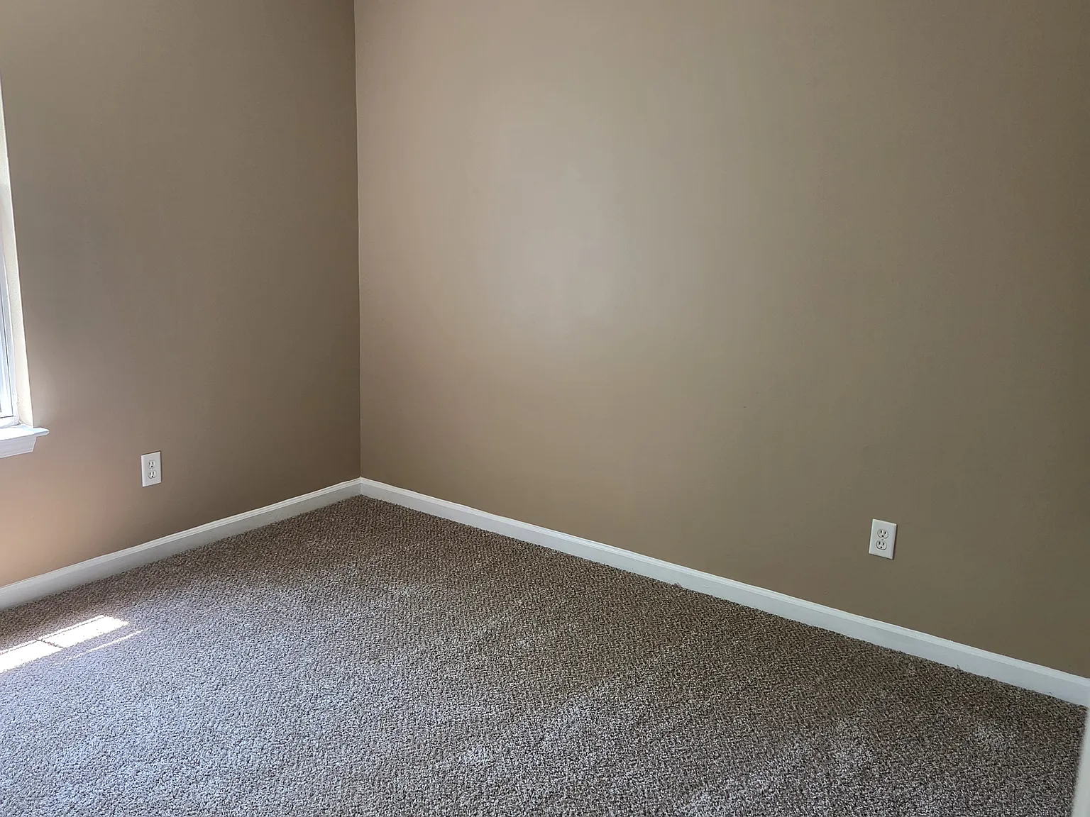 4 bed, 1526 sqft, $1,800 — Photo 4