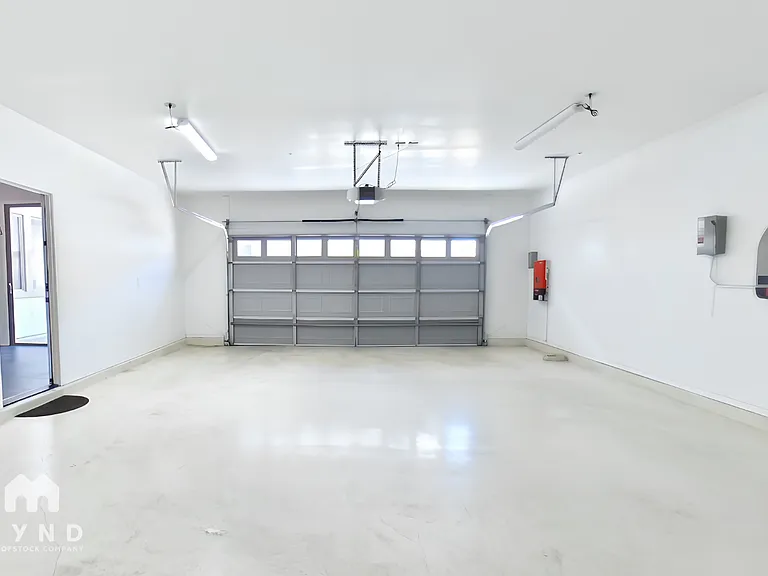 2433 W Horsetail Trl — Photo 37
