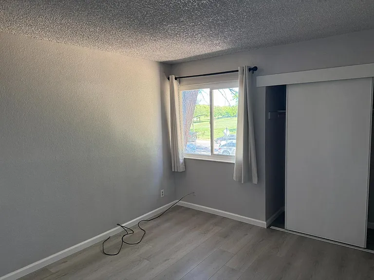 724 Northfield Dr #A — Photo 10