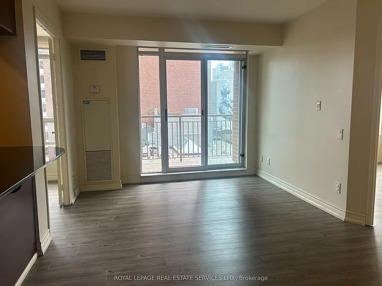 60 Saint Clair Ave W #804 — Photo 2