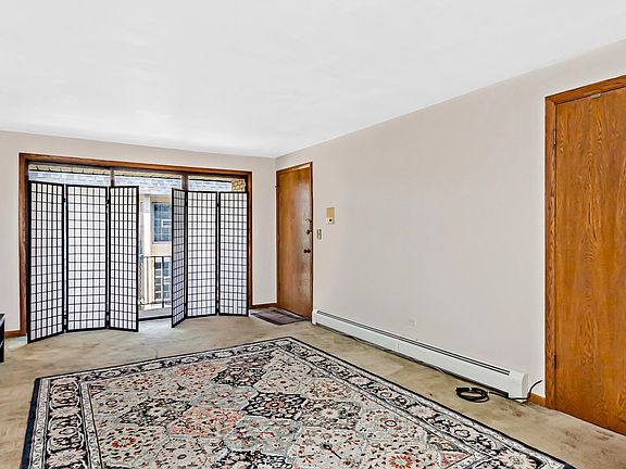 3rd image of 2037 N Harlem Ave APT 3W