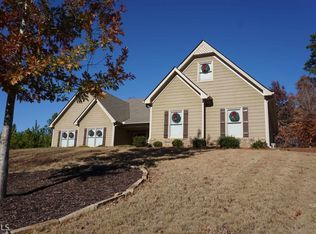 735 Lincoln Dr, Winder, GA 30680