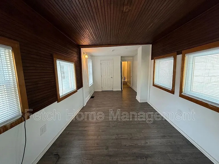 138 Coral St — Photo 15
