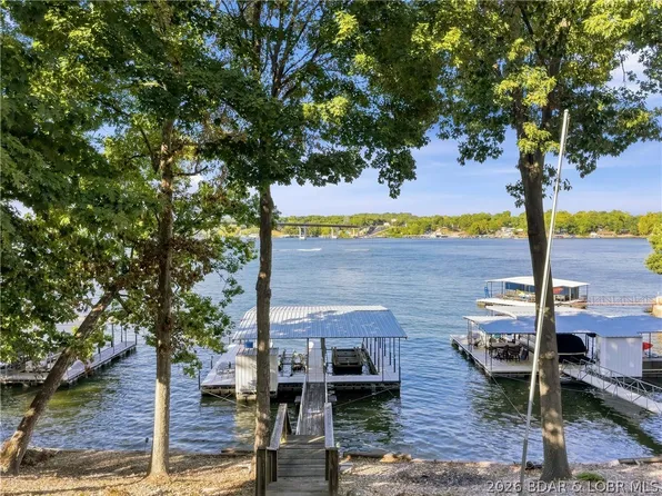 55 Deadwood Dr, Camdenton, MO 65020