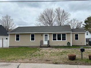 20 Rosewood Cir, Springvale, ME 04083