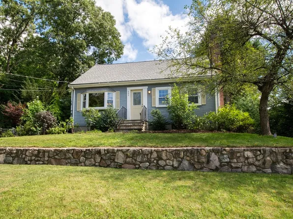 406 Smith St, North Attleboro, MA 02760