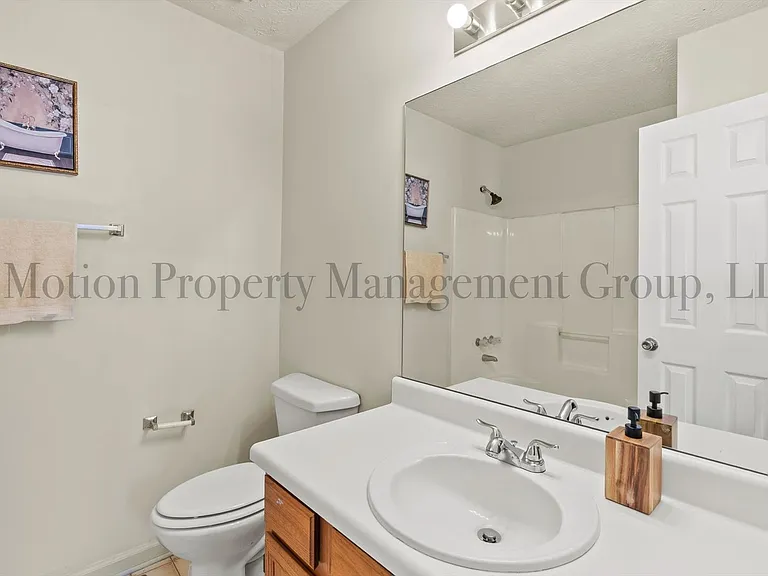 6426 Charter Way — Photo 16