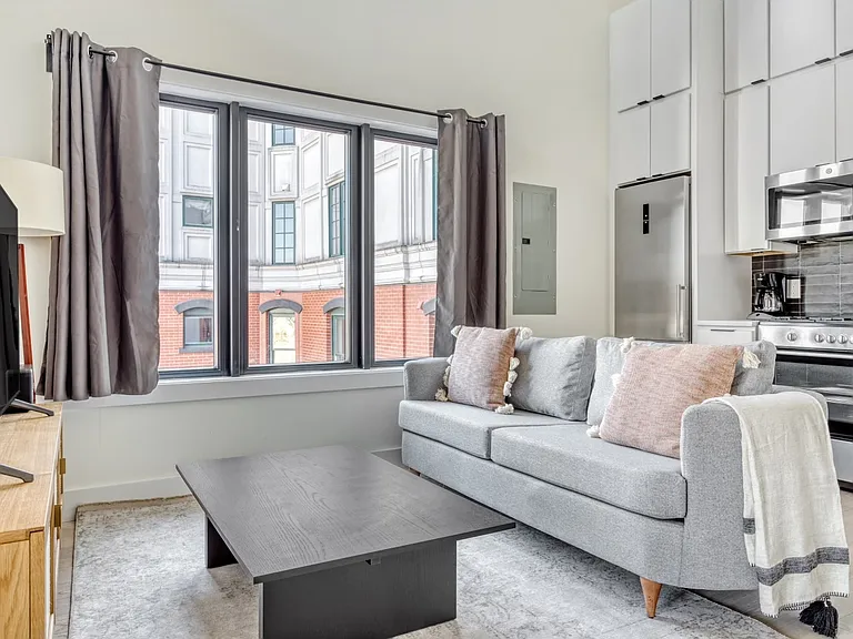 1012 Pennsylvania Ave SE #6 — Photo 4