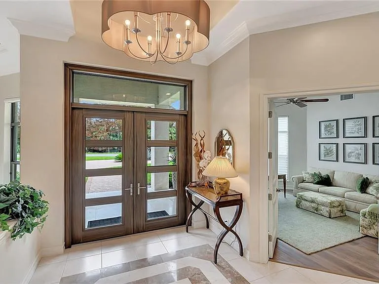 11238 Five Oaks Ln — Photo 2