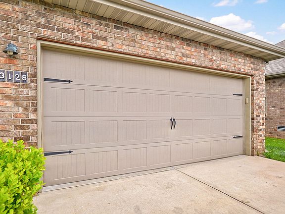 4th image of 3128 W Melbourne Street