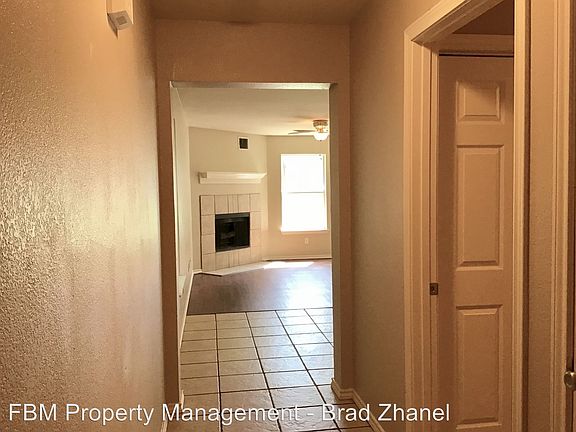 5th image of 701 N Clay St APT A