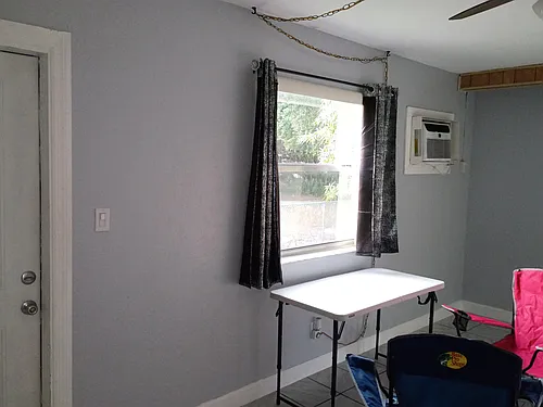 2221 Johnson St Photo 1