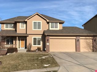 17318 Decatur St, Omaha, NE 68118