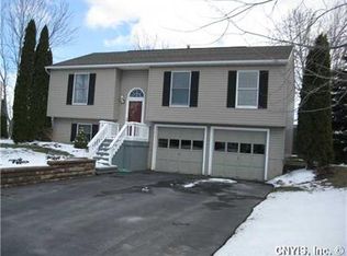 101 Woodgate Rd, Chittenango, NY 13037