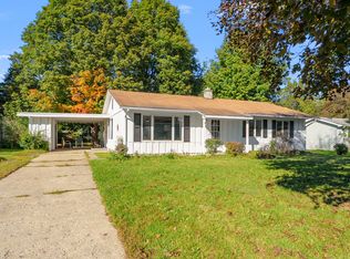 3021 Parchmount Ave, Kalamazoo, MI 49004